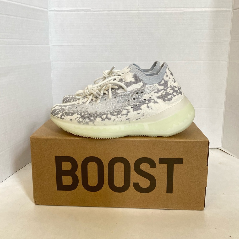 SOLD - Adidas Yeezy 380 "Alien" MEN Size 8.5
